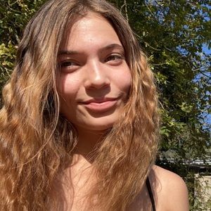 Meet your Posher, Hailey